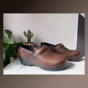 DANSKO Professional Clog Antique Brown 41